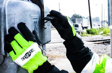 RWG800 RADWEAR® SILVER SERIES™ HI-VISIBILITY THERMAL LINED GLOVE - Thermal